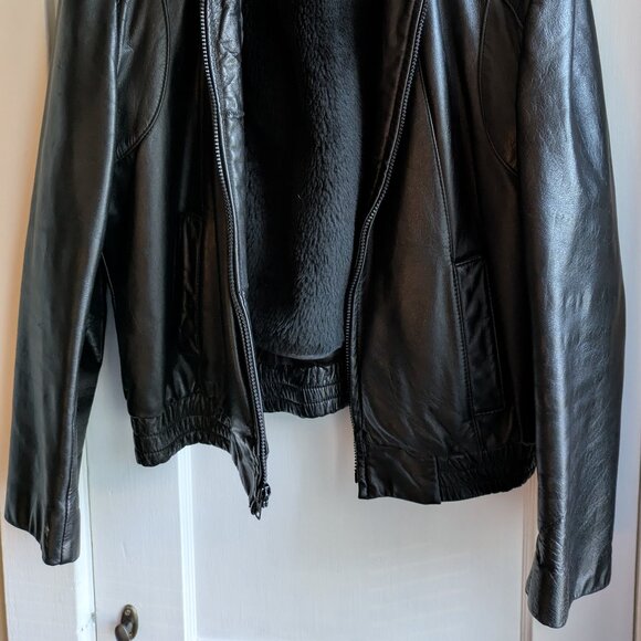 Vagabond Leathers Soft black leather bomber jacket - Size 46 - Picture 5 of 8
